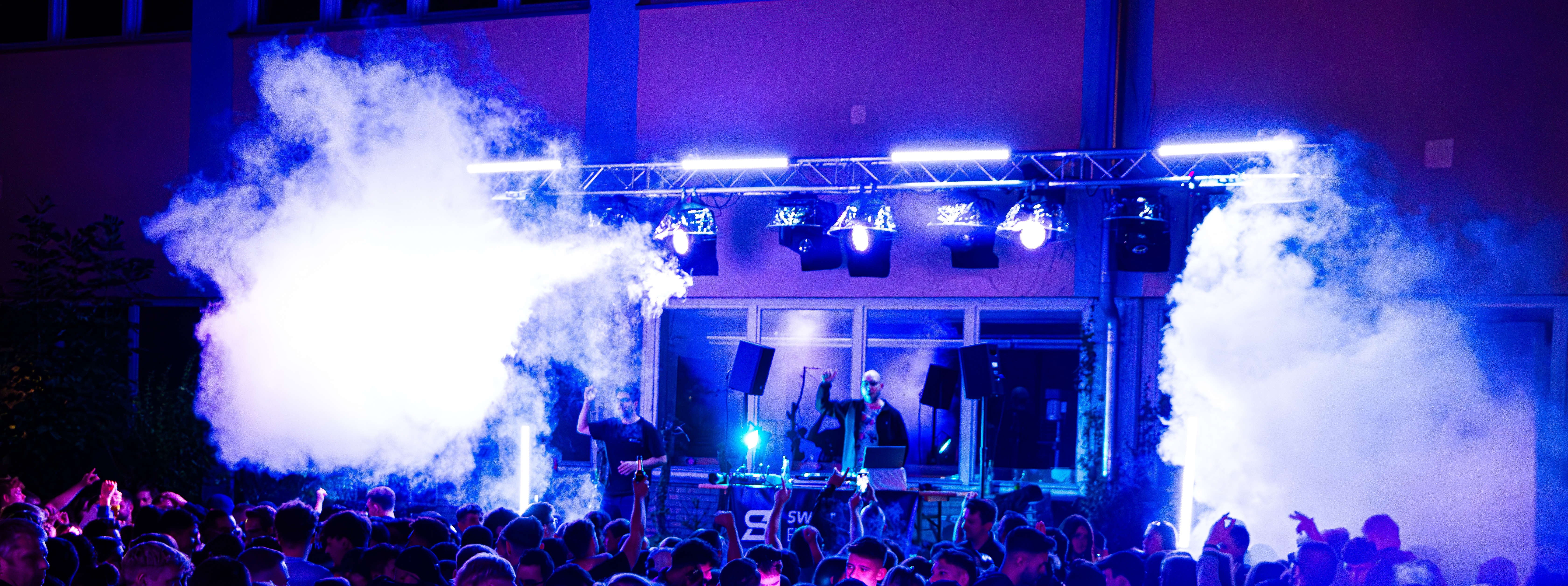 Banner Image 1